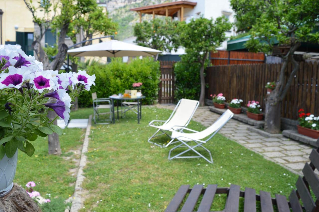 Bed and Breakfast Sara'S Sweet Corner Meta Exterior foto